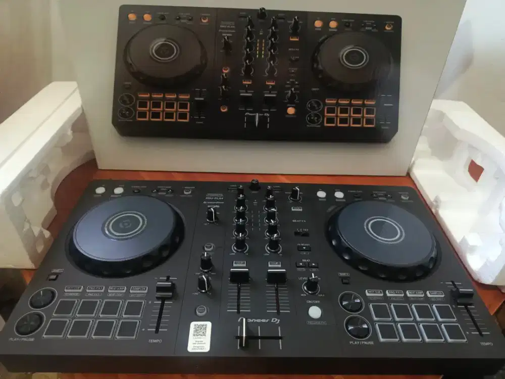 Pioneer dj ddj-flx4 (Alat DJ Pemula)