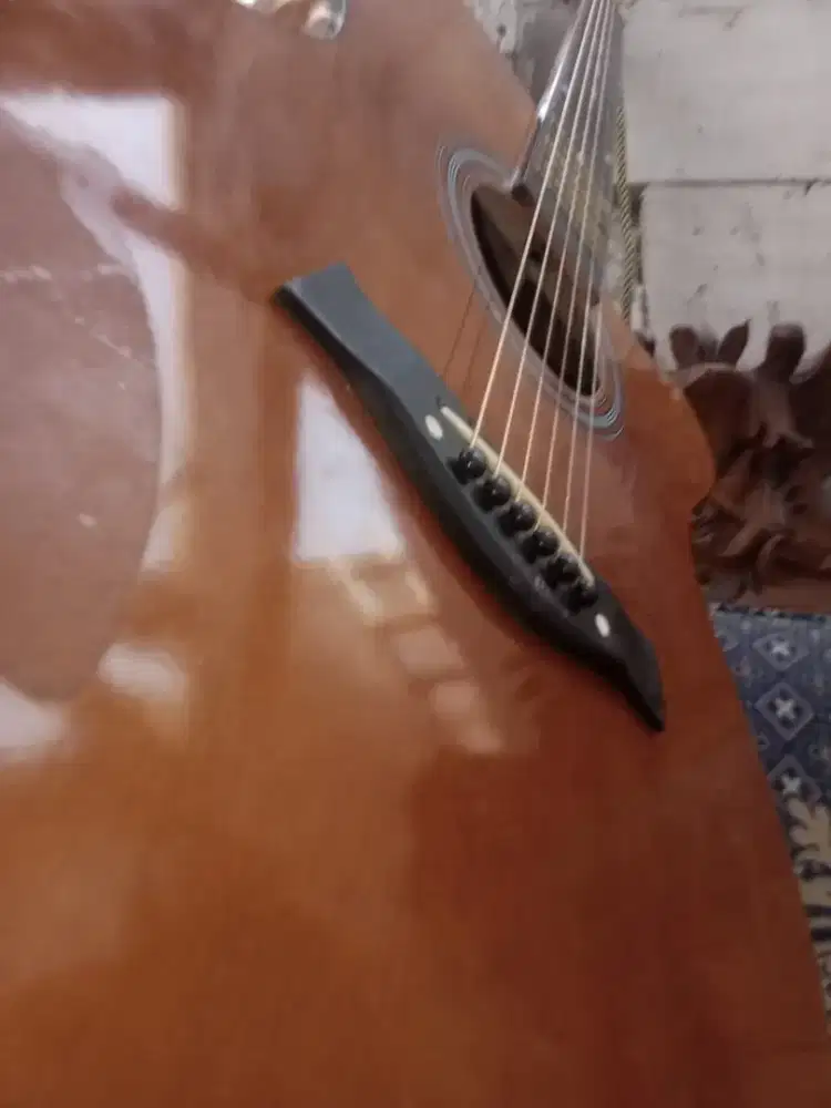 Gitar Taylor msh mulus