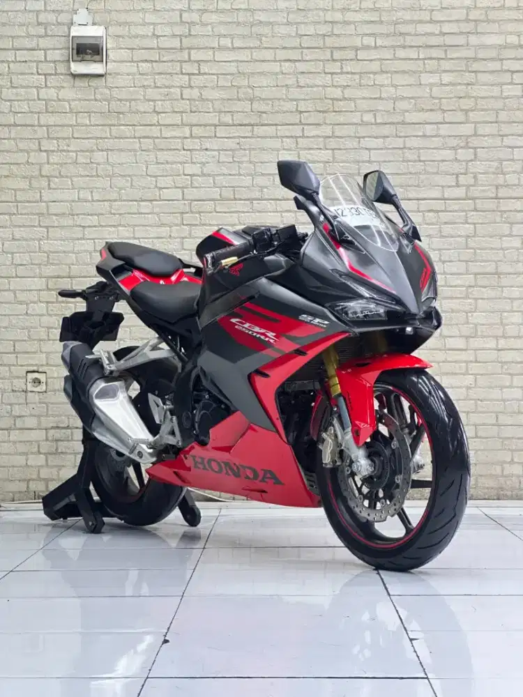 KASTA TERTINGGI‼️ Honda CBR 250RR ABS SP QS 2022 Grey - Dava Mustiks