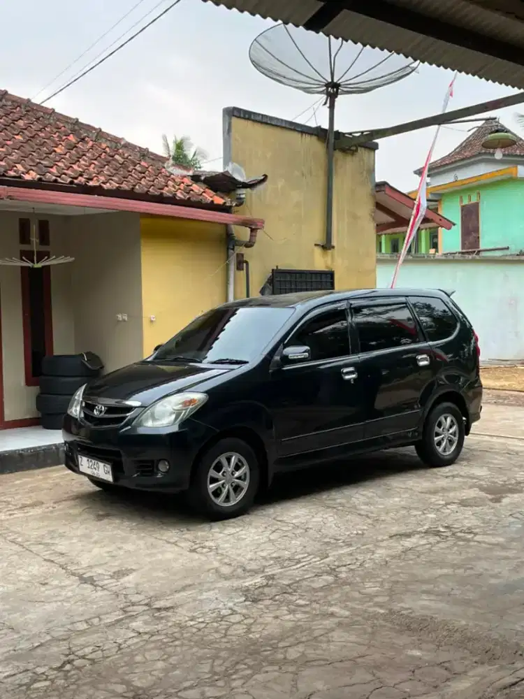 Avanza G Manual Hitam Sunroof