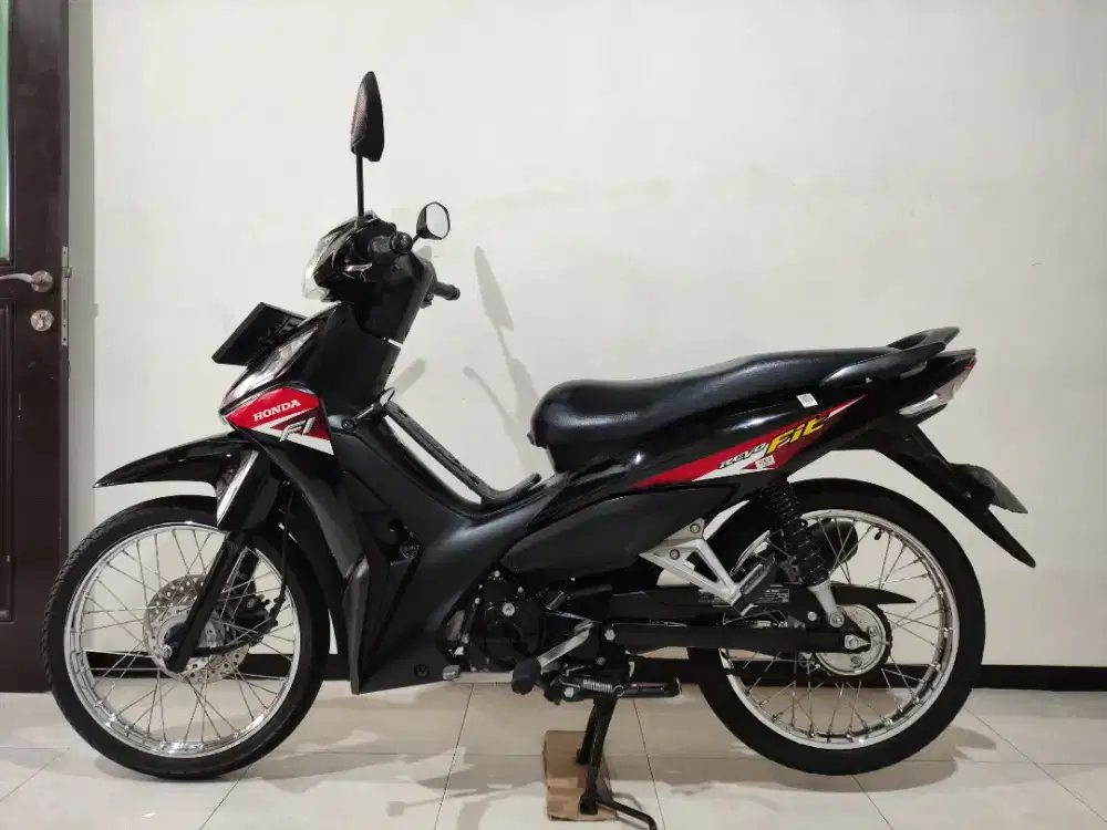 HONDA REVO FIT Fi Km 18 Ribuan