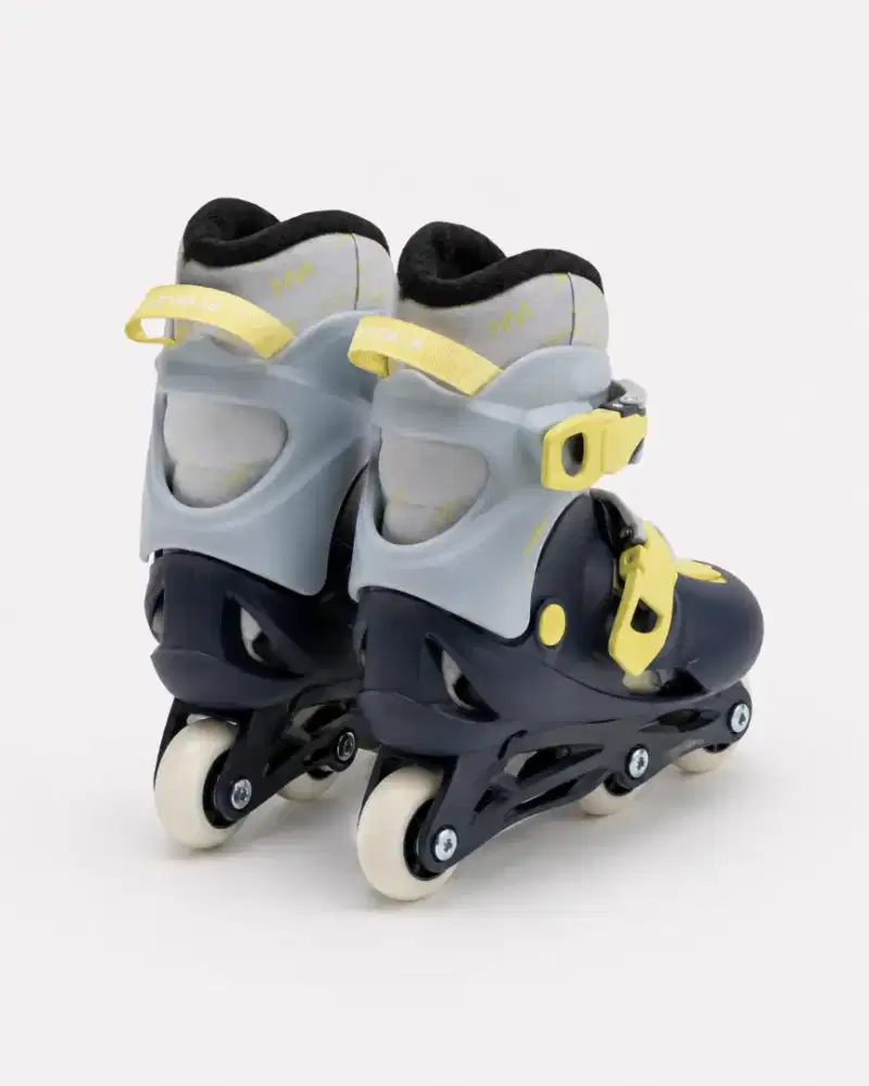 Sepatu roda anak merek Oxelo by Decathlon