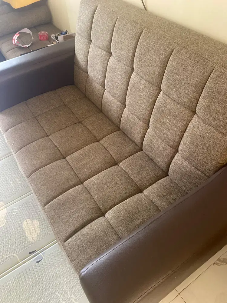 Sofa bed warna cokelat (elegan)