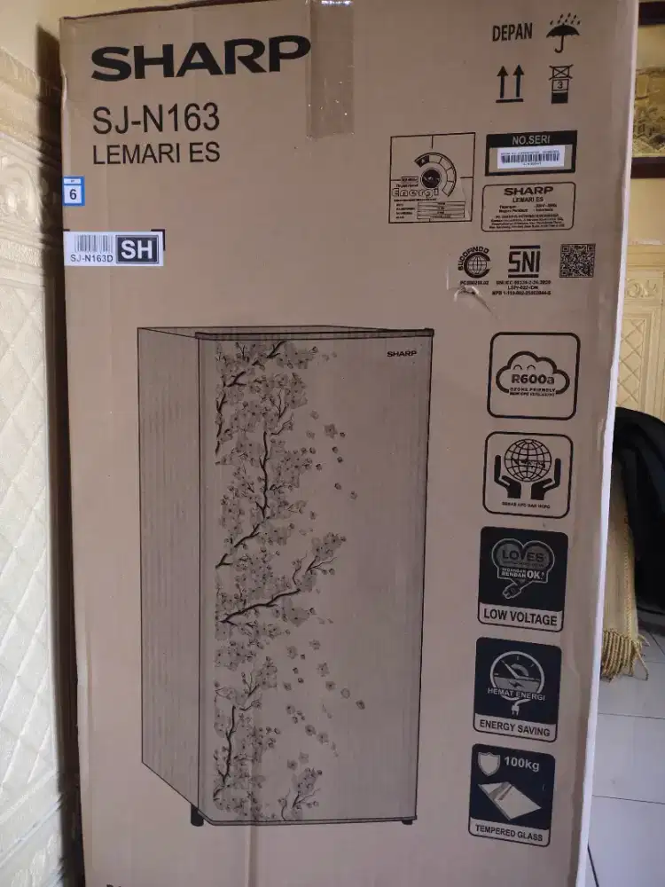 Kulkas Sharp baru