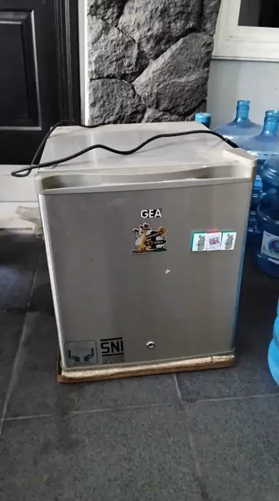 Kulkas mini bar