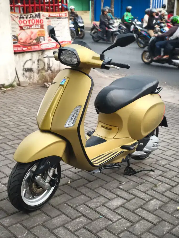 Vespa sprint 150 ABS 2024 antik