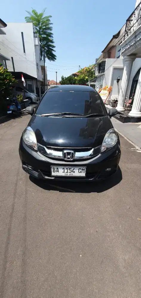 Mobilio type E Manual Hitam