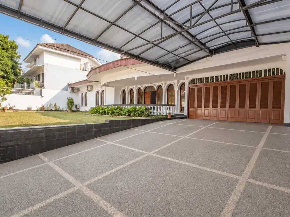 Jual Rumah Mewah di Cipete Jakarta Selatan LT 910 m² dengan Kolam Renang – SHM