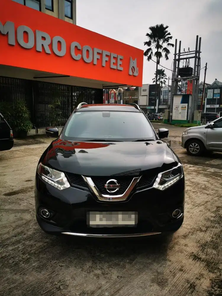 Xtrail 2.5 AT 2015 km 77.500 hitam barang antik khusus pemakai