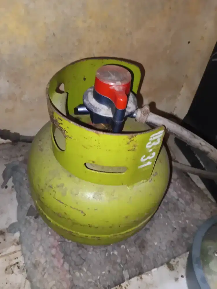 Gas 3 KG dan regulator
