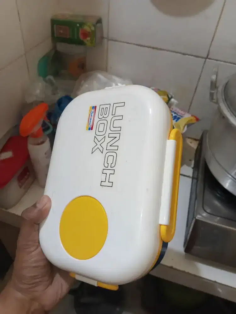 Tempat makan besar