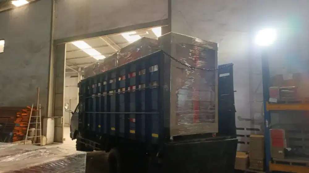 Jasa pindahan barang menggunakan truk double