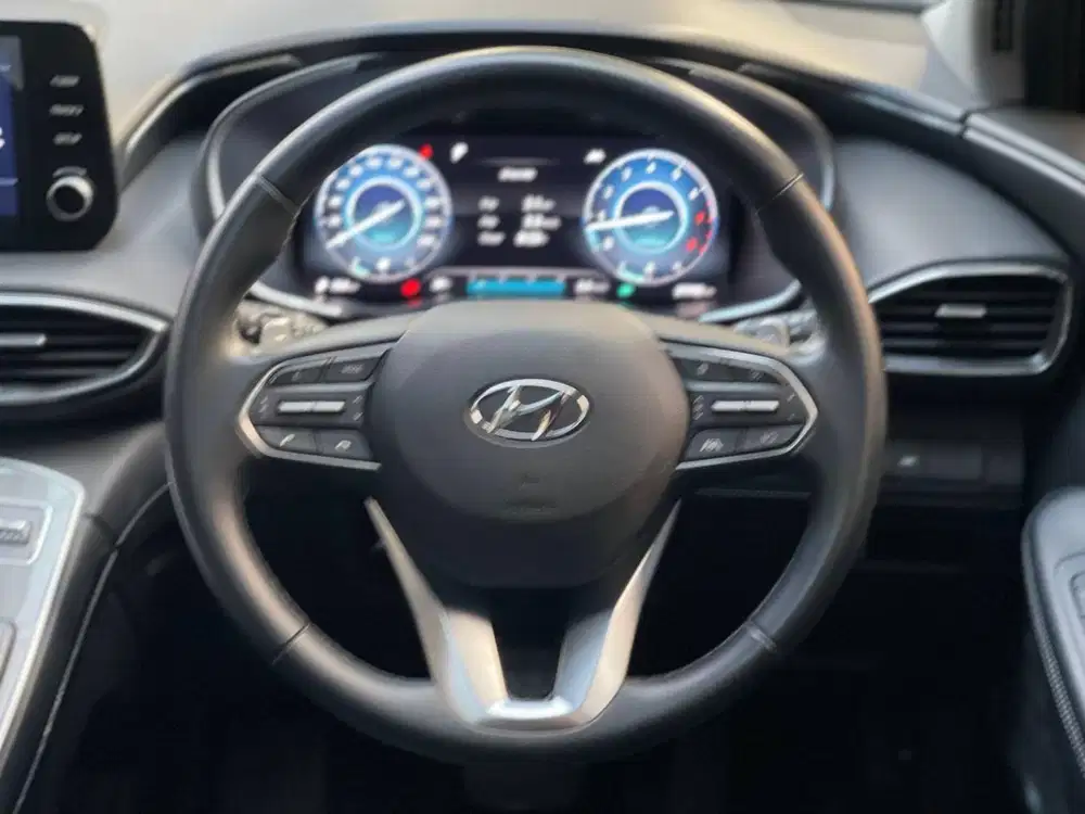 TDP 15 JUTA || HYUNDAI SANTA FE SIGNATURE  4X2 AT 2023