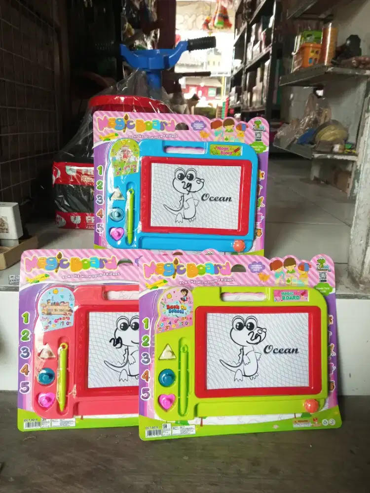 Mainan Anak Papan Tulis Magnet