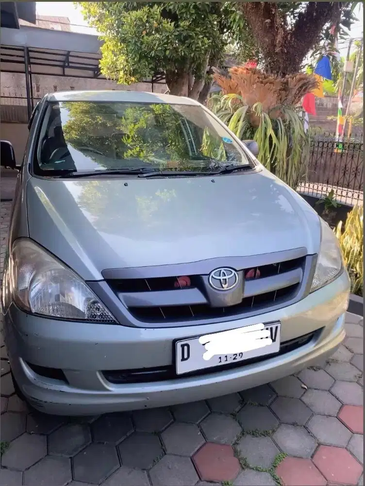 INNOVA 2006 TYPE E