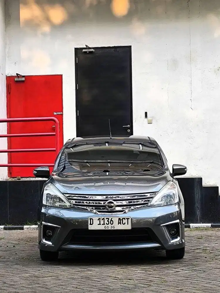 LOW KM // NISSAN GRAND LIVINA HWS AUTECH 1.5 AT 2015 NIK 2014