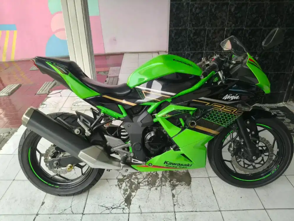Ninja mono sl 2021 spesial livery low km
