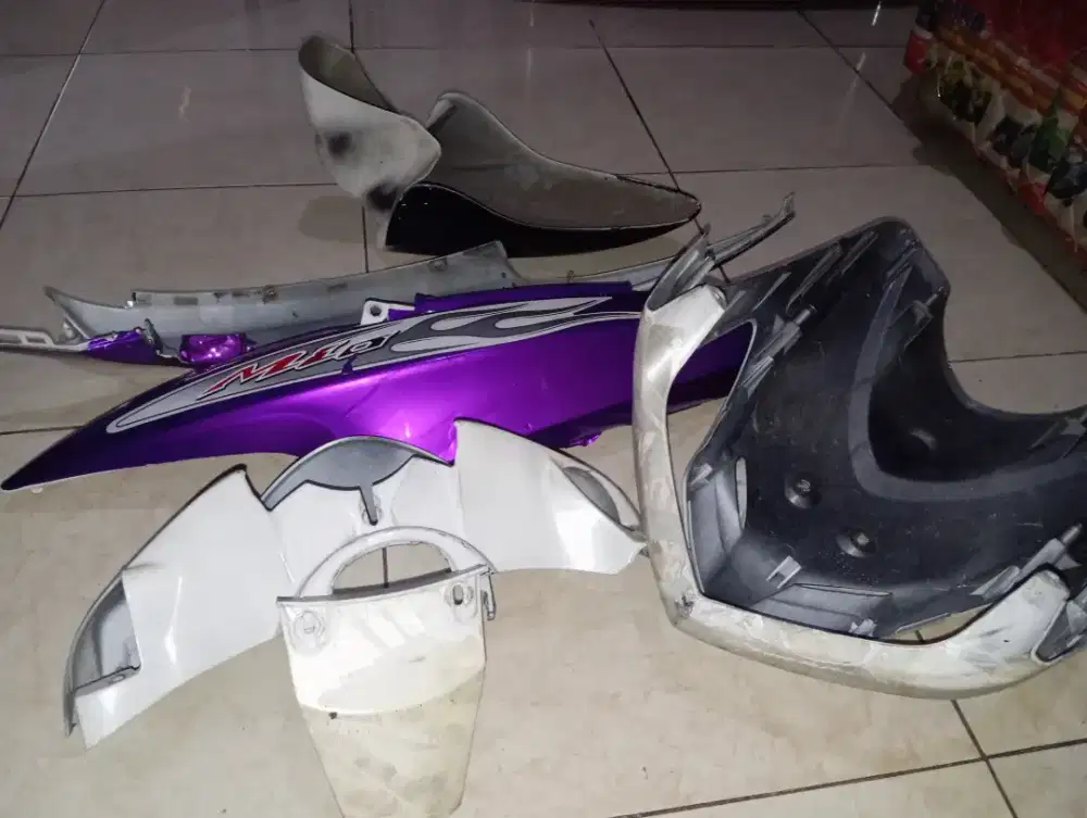 Body, lampu dan besi belakang Mio smile orginal