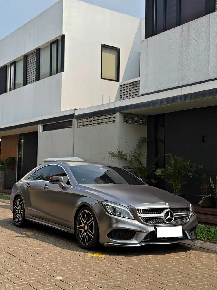 Mercedes Benz CLS400 AMG Dynamic 2015 Very Well Maintained