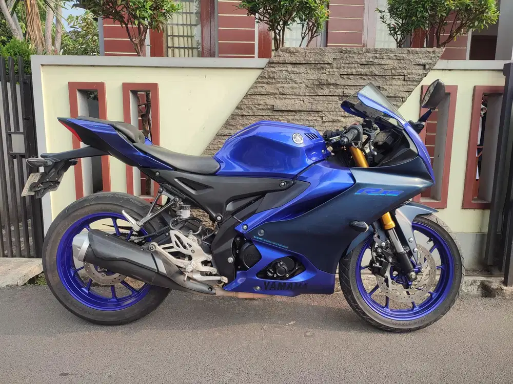 READY R15 V4 TAHUN 2022 PAJAK HIDUP