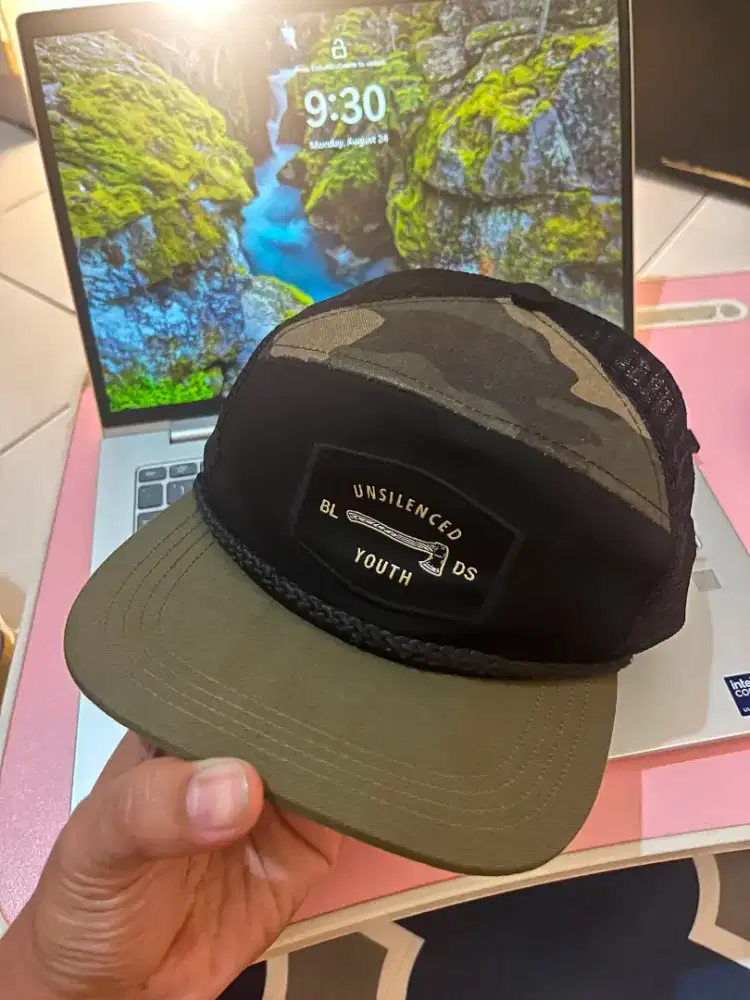 Topi Bloods Flat