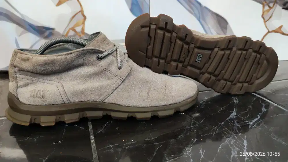 Sepatu Kulit CAT ori 41 Mulus