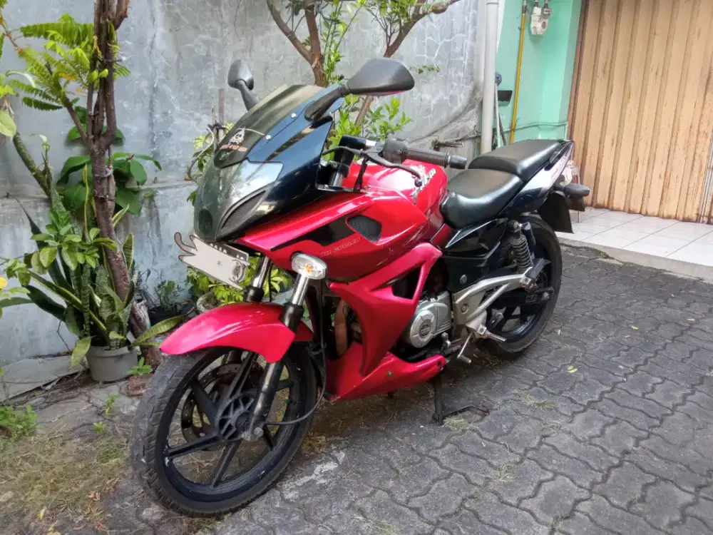 Pulsar 220f 2011