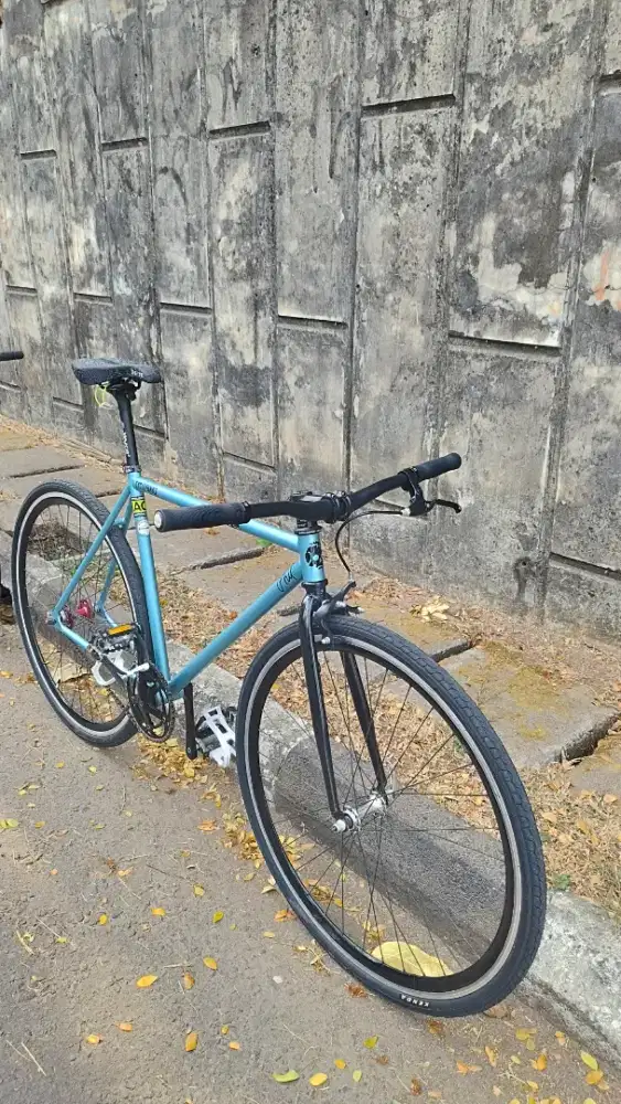 sepeda fixie basic airwalk