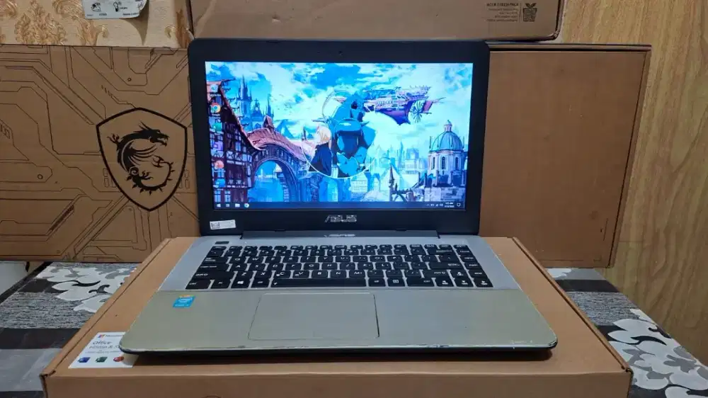 Laptop Asus X455LA intel core i3-5005U RAM 4/500 HDD