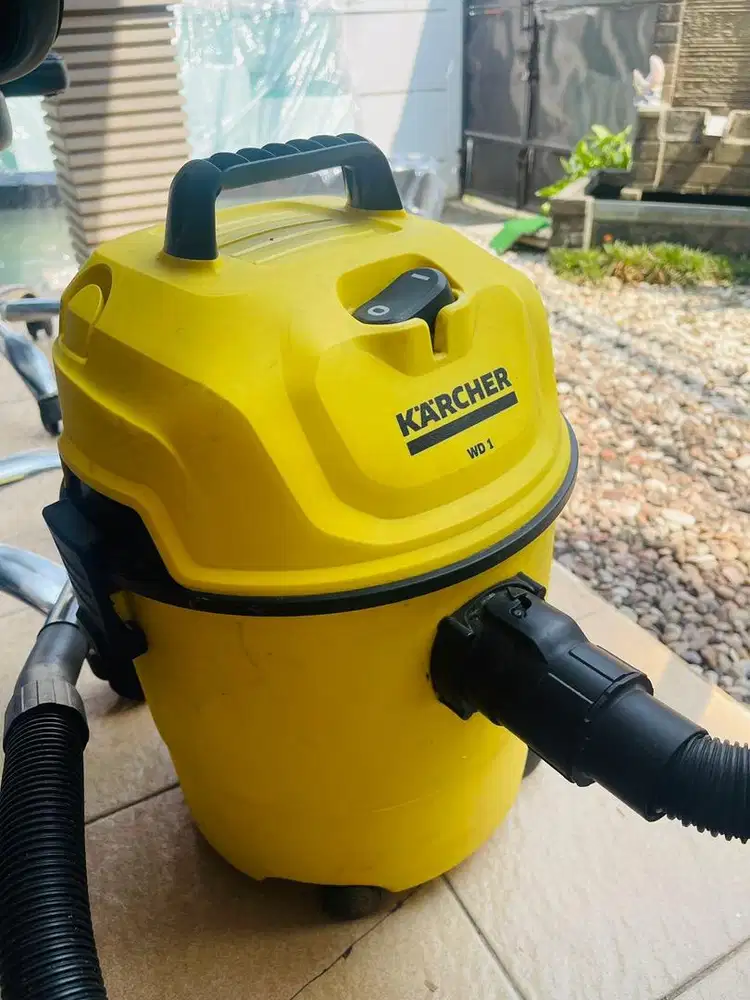 Vacuum Cleaner Wet & Dry Basah Kering Karcher WD 1