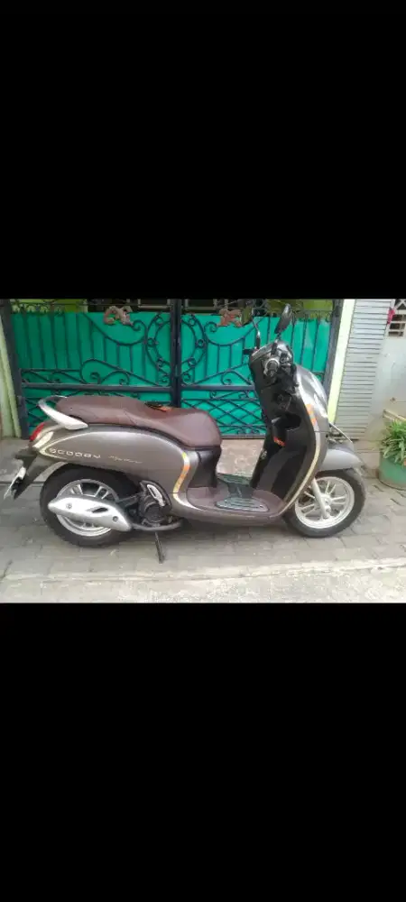 Scoopy 2020 warna grey