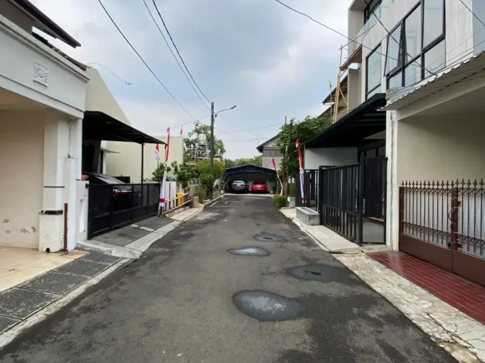 RUMAH BAGUS DALAM CLUSTER EKSKLUSIF di CIPINANG KALIMALANG JAKARTA TIMUR