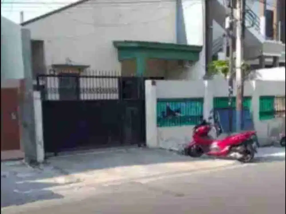 Disewakan rumah strategis, bisa usaha di Pulomas area, Jakarta Timur