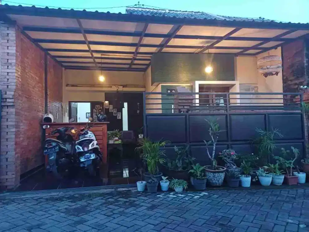 Rumah Bagus Sekend Dekat Jln Raya Solo-Jogja Dan Pasar Kartasura
