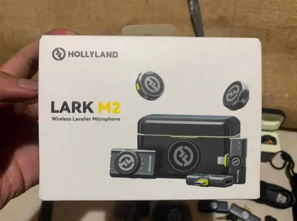 Mic Wireless Hollyland Lark M2 Combo Fullset Lengkap mulus