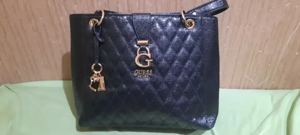 GUESS KW Replica Black Tote Bag – Kondisi Bagus