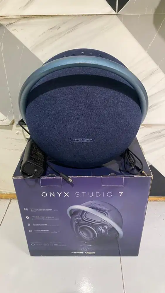 Harman Kardon Onyx Studio 7