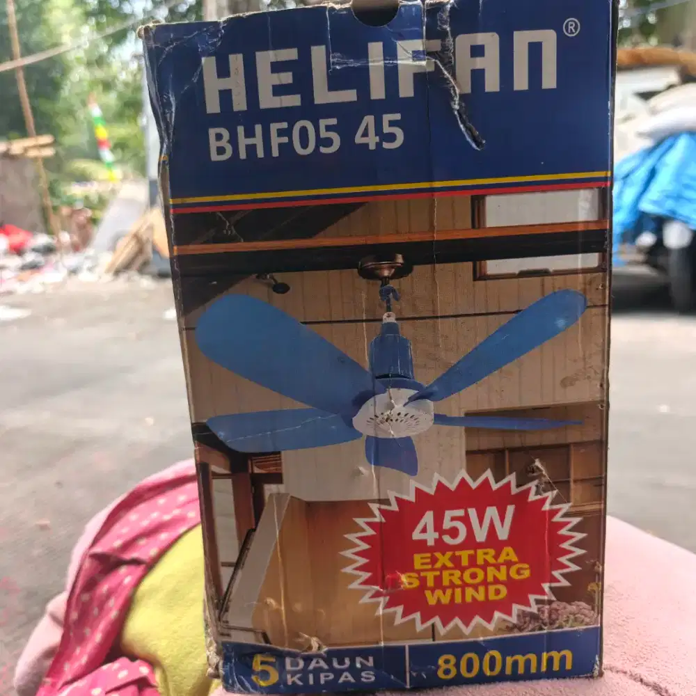 Kipas Angin Gantung Helifan