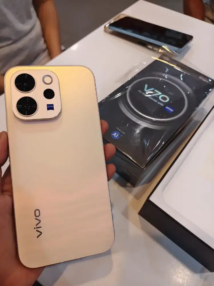 Vivo V70 5G 8/256 kredit syarat KTP