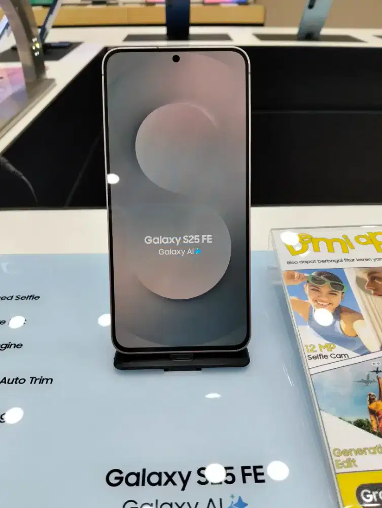Mau handphone baru, tapi belum gajian?, Tenang, Ada HomeCredit