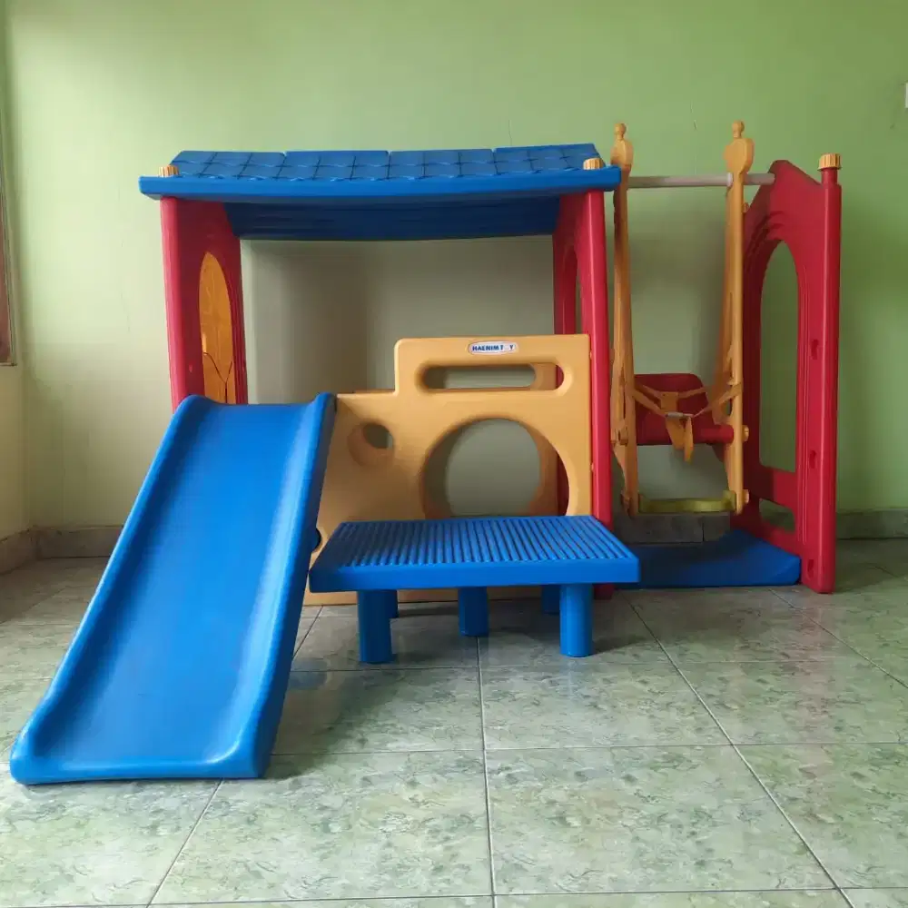 Rumah dan ayunan Haenim toy