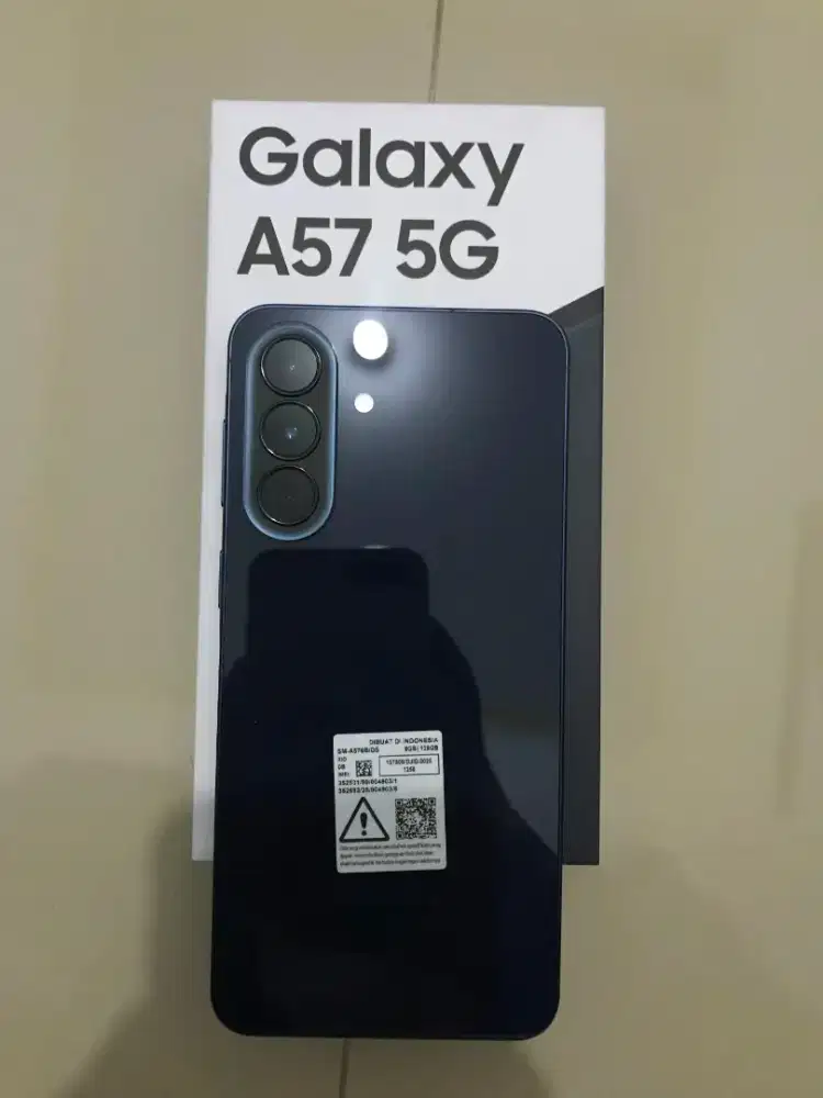 Samsung a57 8/128 Navy like new