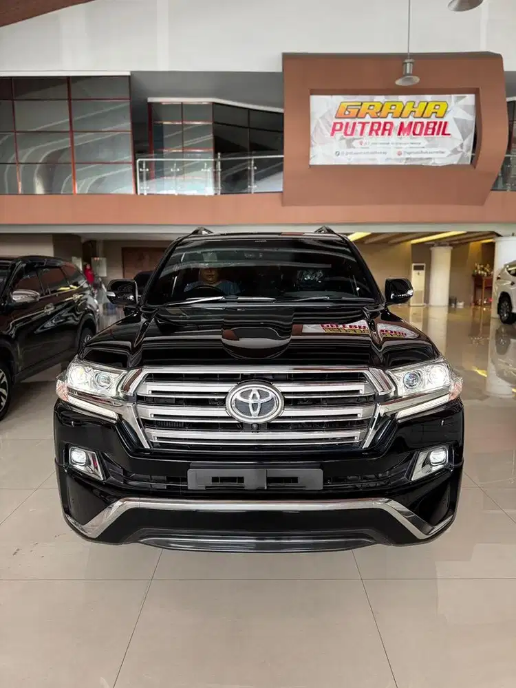 Land Cruiser V8 VXR Diesel A/T 2017