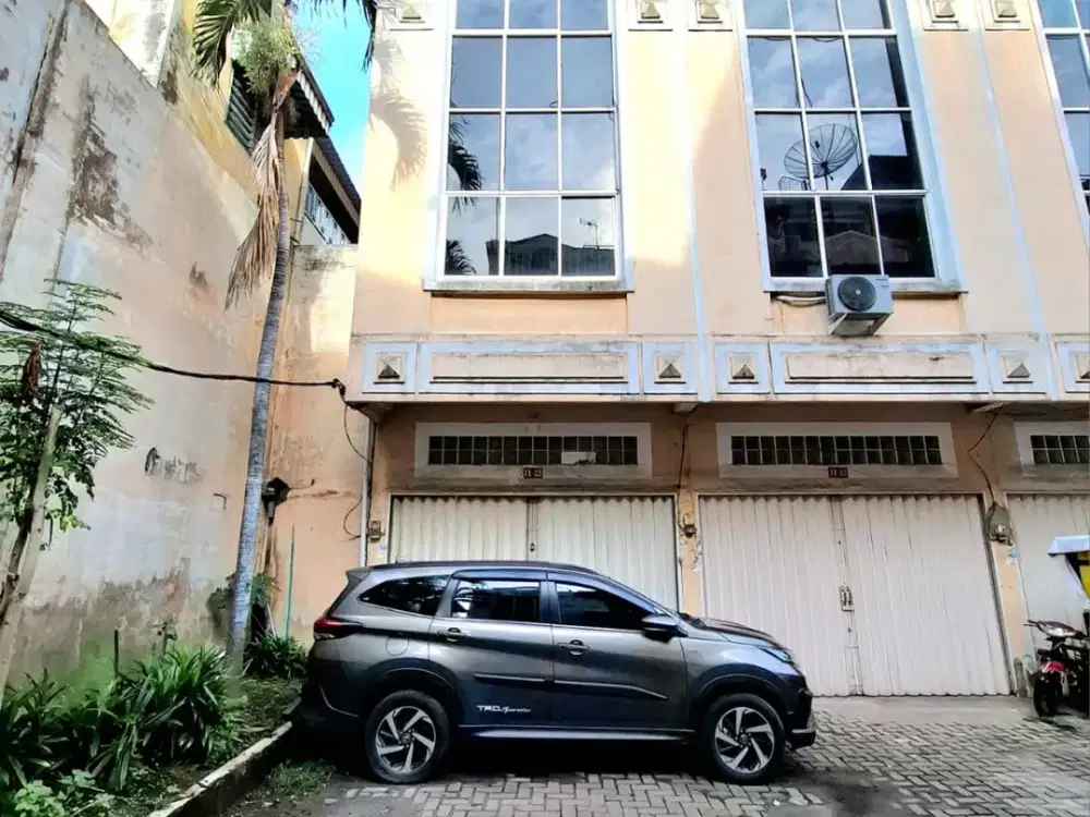RUKO 3 LANTAI STRATEGIS DI ASIA MEGA MAS COCOK KOS & KANTOR