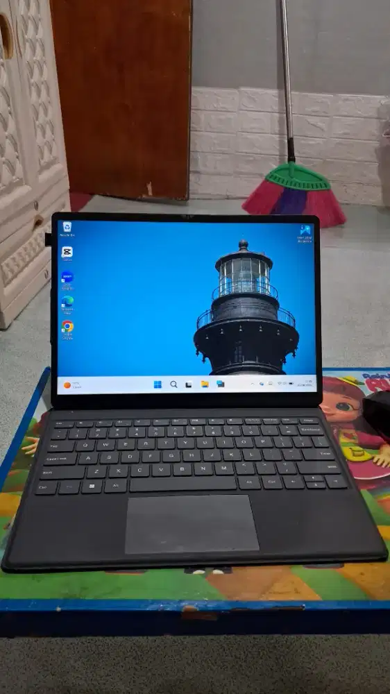 Laptop Tablet Advan (ADVAN EVO-X 2in1)