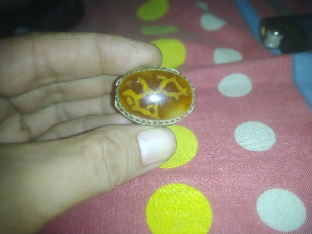 Batu akik motif unik bertuliskan arab