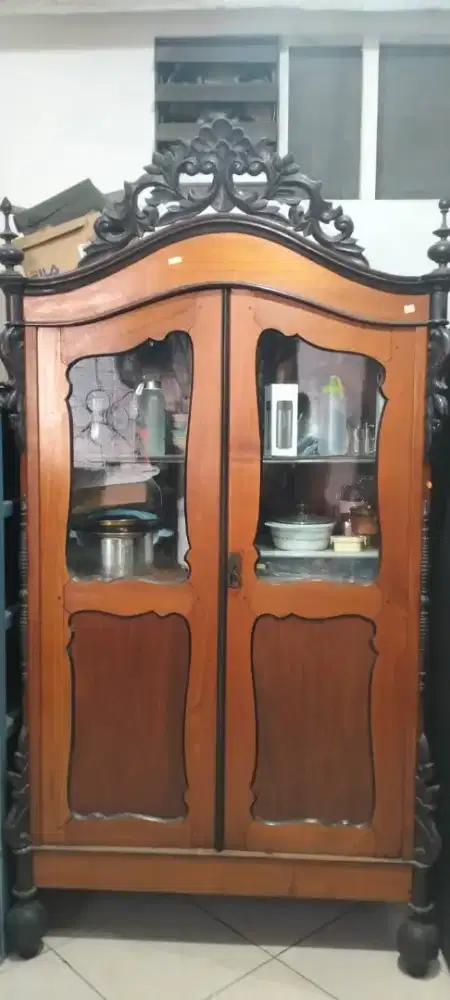 Rak lemari piring Dan sebagainya