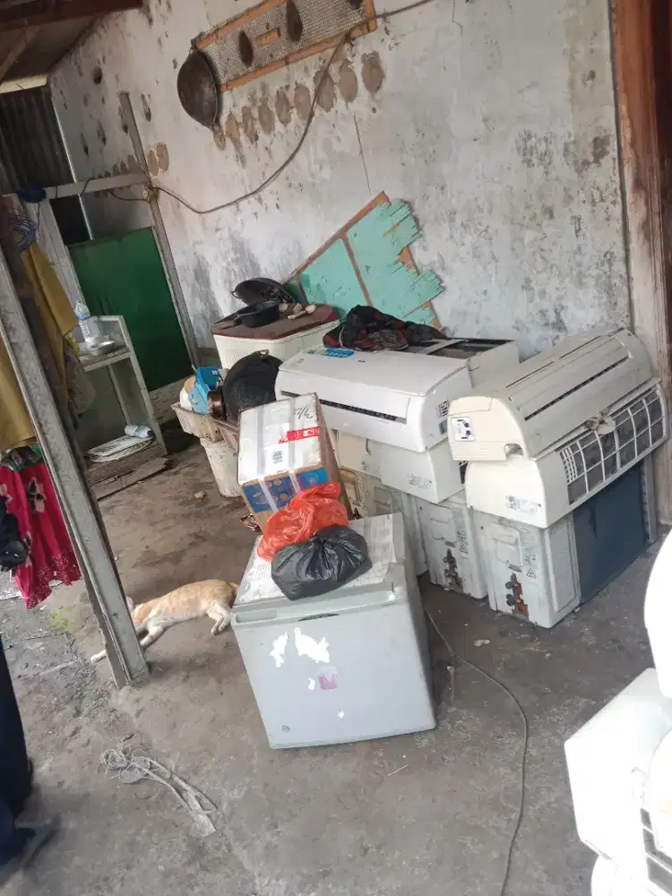 Menerima ac bekas dlm kondisi  apapun