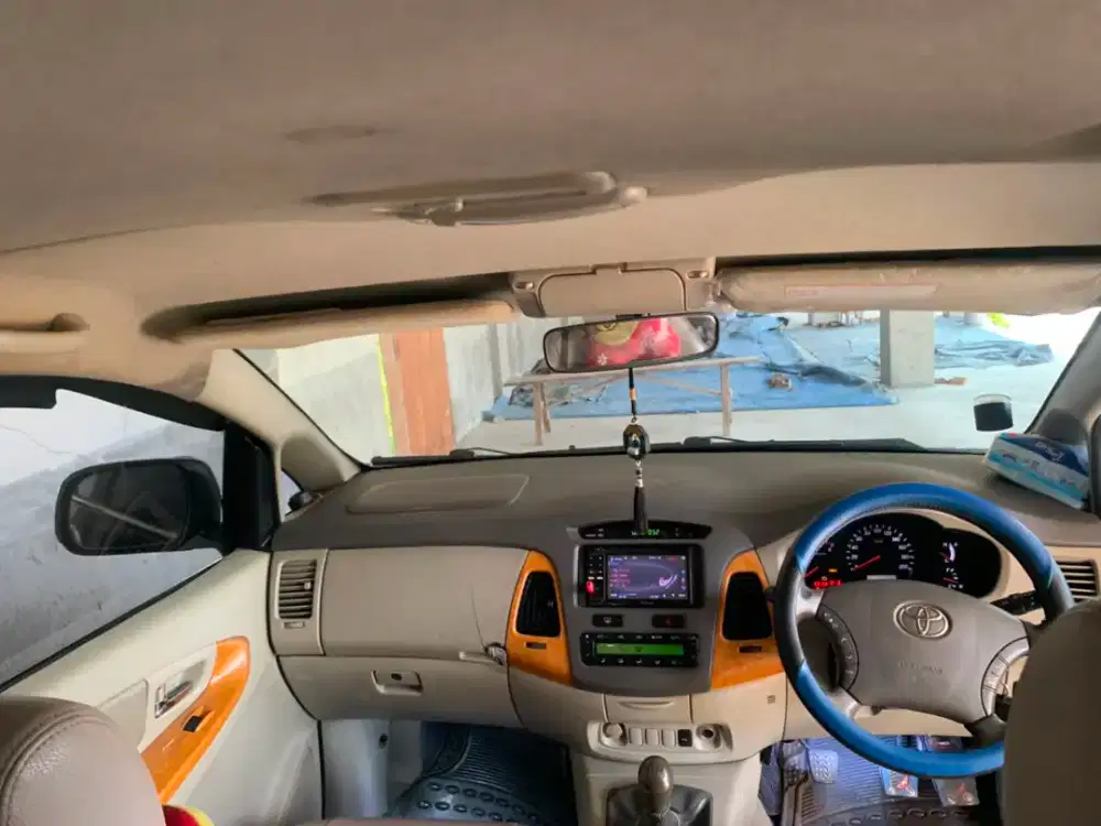 Kijang Innova V MT solar