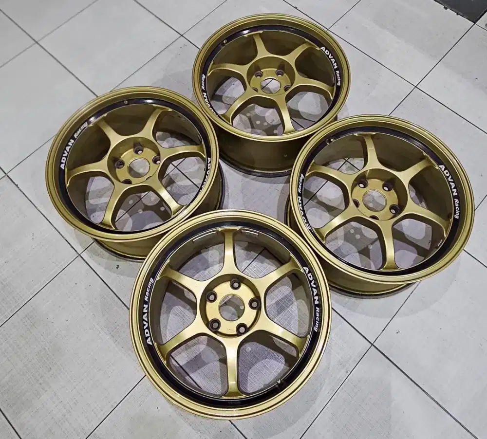 VELG ADVAN RACING RG1 R17 LEBAR 8.5 17x8.5 5X114 AMAN BBK BREMBO F50